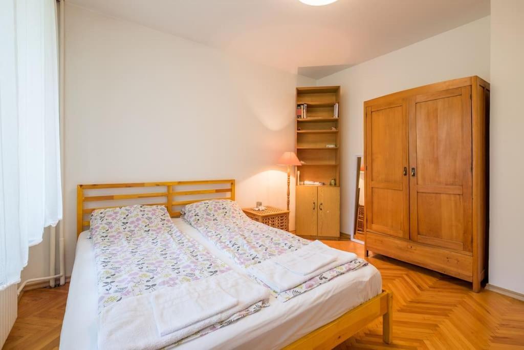 Beautiful Flat In Central Location By Flat Mаnager София Экстерьер фото